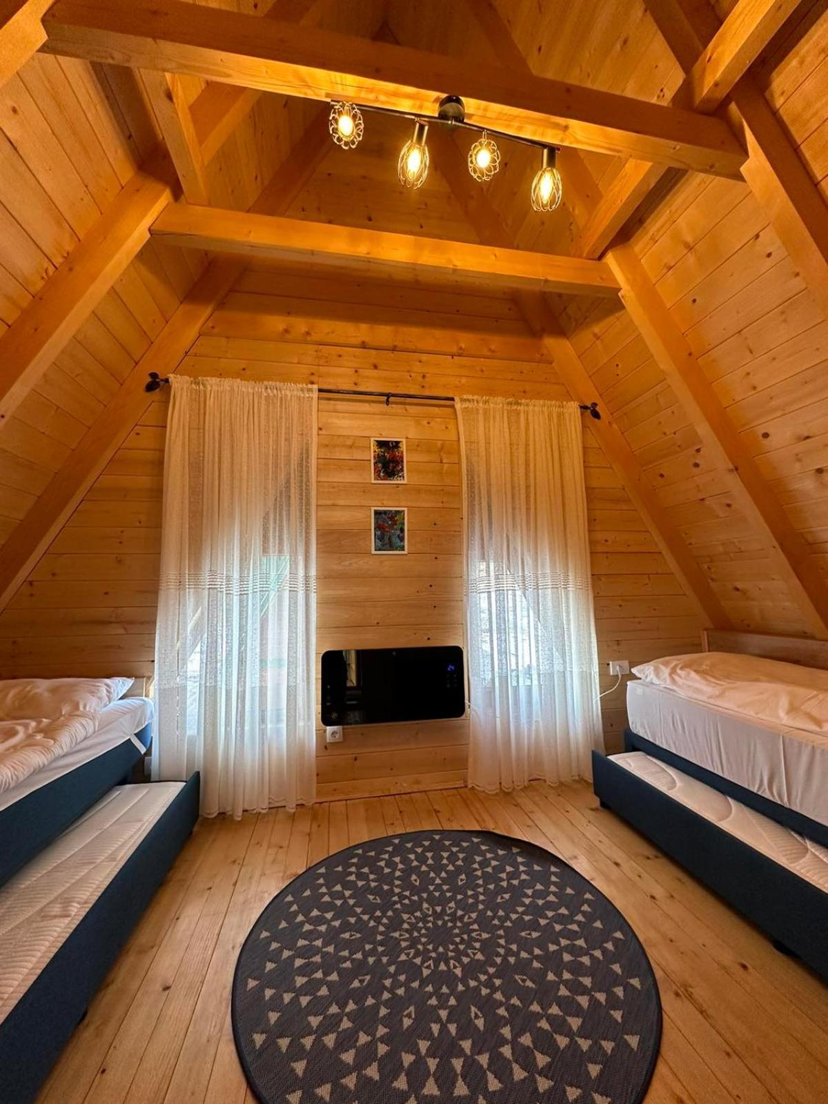 Stone Point Villas Zabljak  Bilik gambar